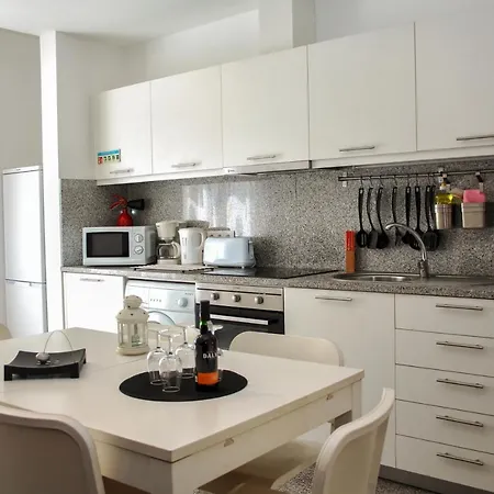 דירה Amazing River Views - 3 Appartment, Free Parking *