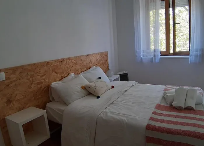 Amazing River Views - 3 Appartment, Free Parking *